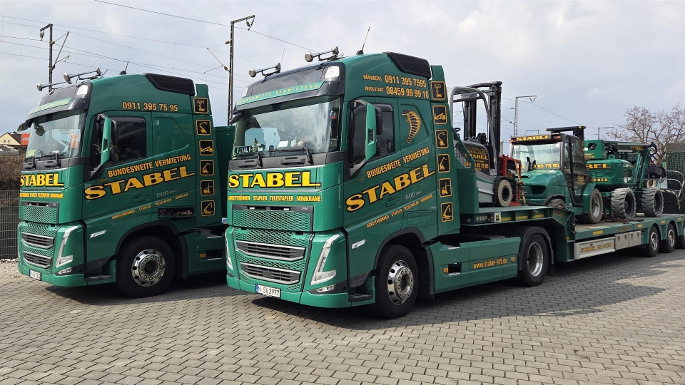 Lieferung von Steigern und Staplern in Erlangen von STABEL